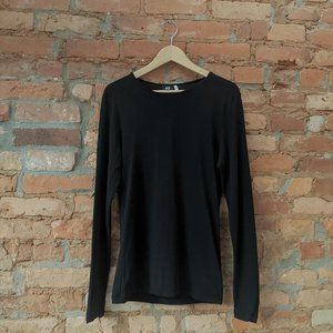 *FREE* w/ purchase of men's pants - H&M Tee